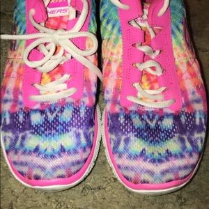 Tye dye Skechers!